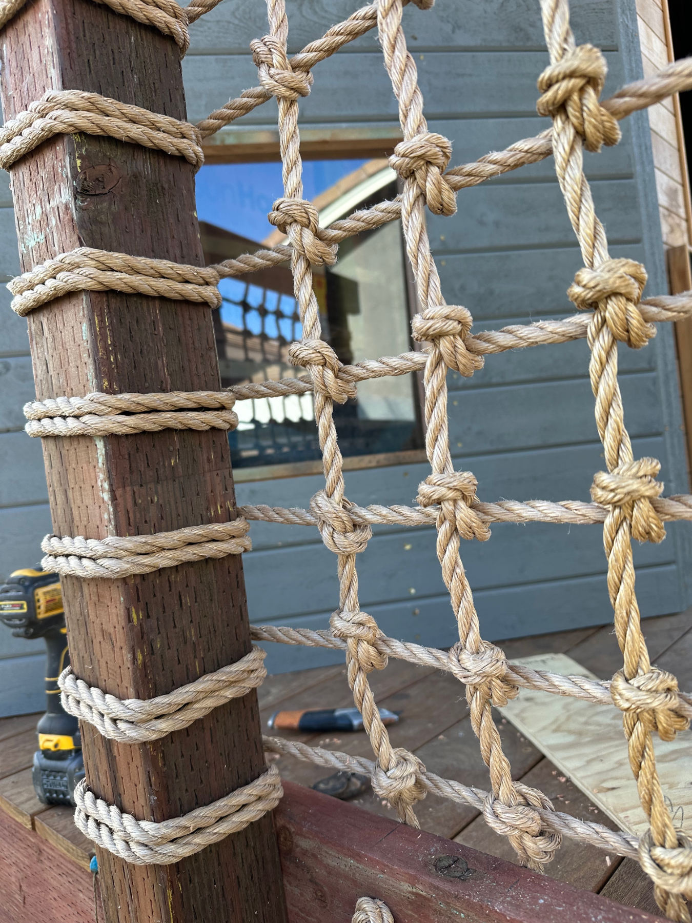 Hand tied rope net detail